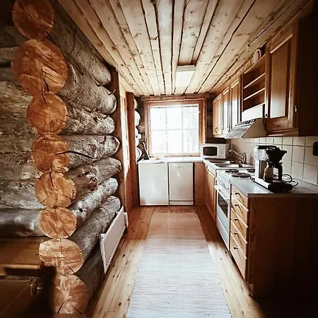 Dağ evi Luoston Lustitupa 3 *