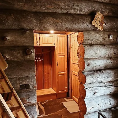 Luoston Lustitupa 3 Chalé *