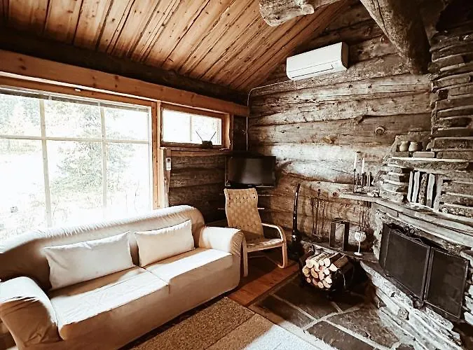 Luoston Lustitupa 3 Lomamökit *